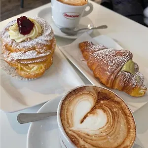 La Castellese Couette-café
